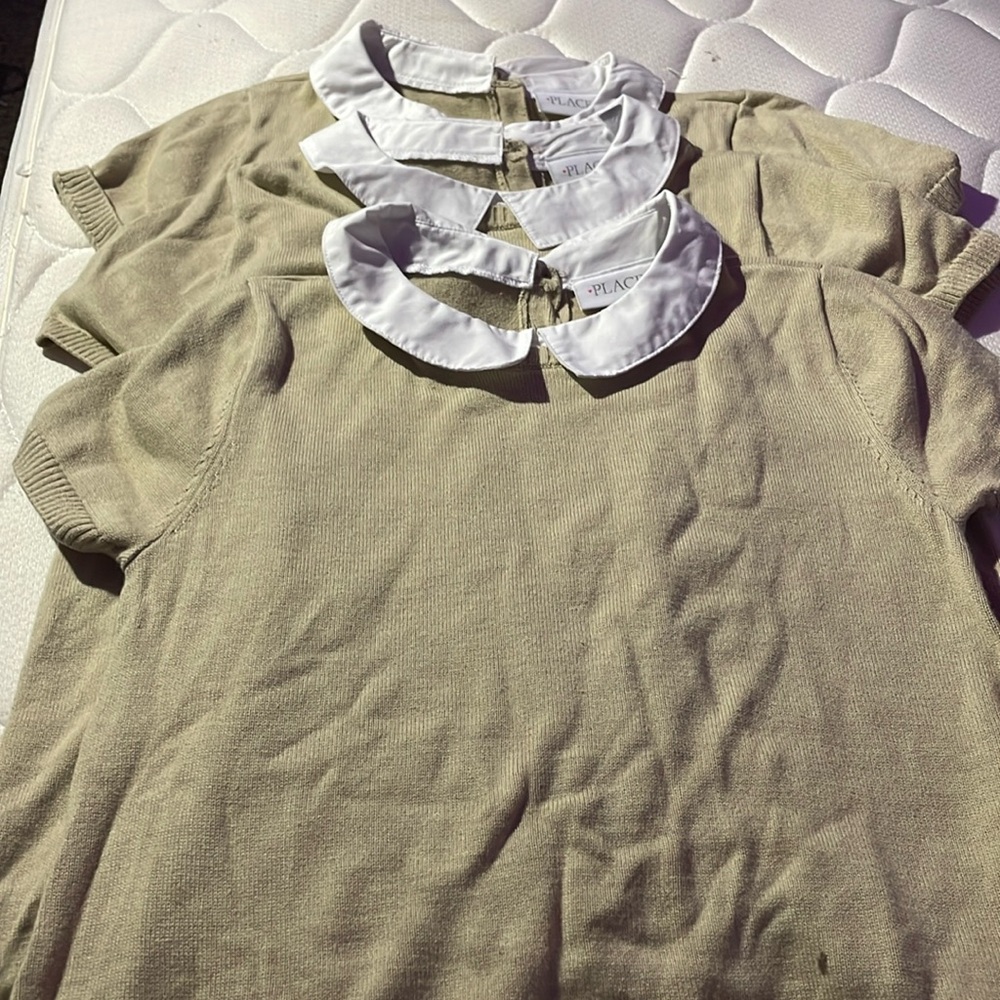 Not 1… not 2… but 3 Children’s Place uniform dresses for only 35 😱